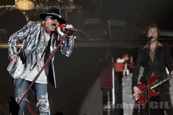 GUNS N' ROSES - 2010-09-13 - PARIS - Bercy - 